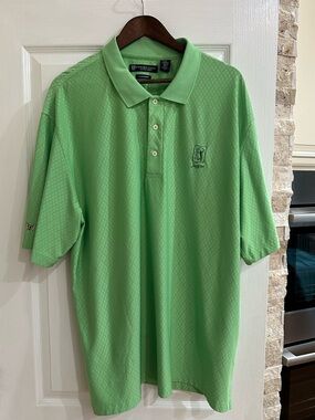Men's Short-Sleeve Polo in Light Green with Subtle Diamond Texture